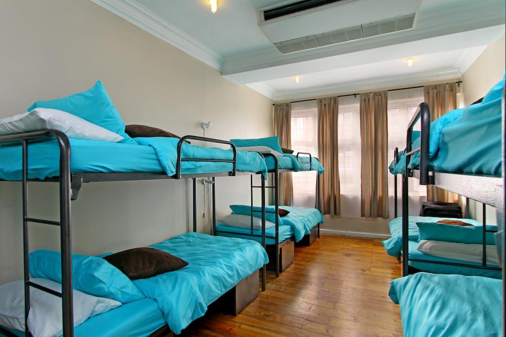 Forty8 Backpackers Hotel Fokváros Szoba fotó