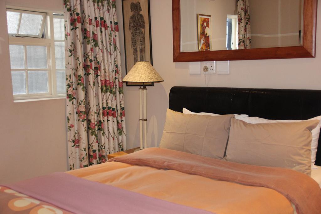 Forty8 Backpackers Hotel Fokváros Kültér fotó